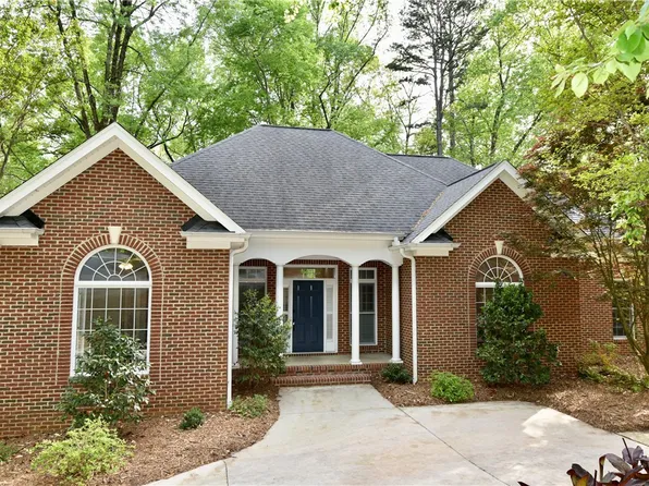 204 Catawbah Rd, Clemson, SC 29631