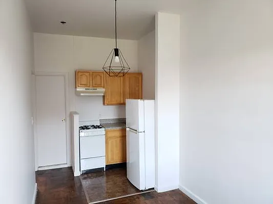 Rented by Avenue Sotheby's International Realty | media 3