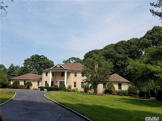 1st image of 130 Highwood Cir