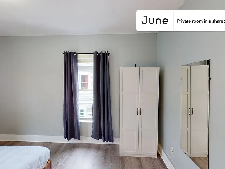 11 Islington St #E — Photo 3