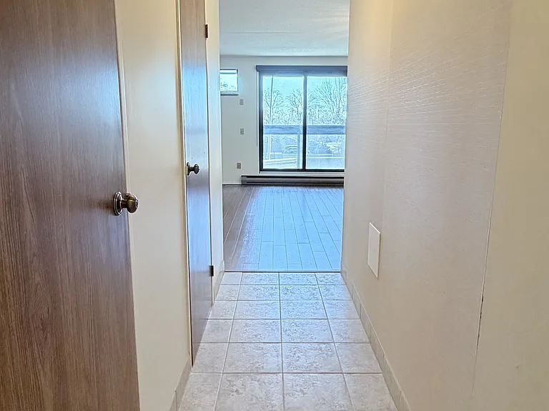 1653 Ouellette Ave #205 — Photo 4