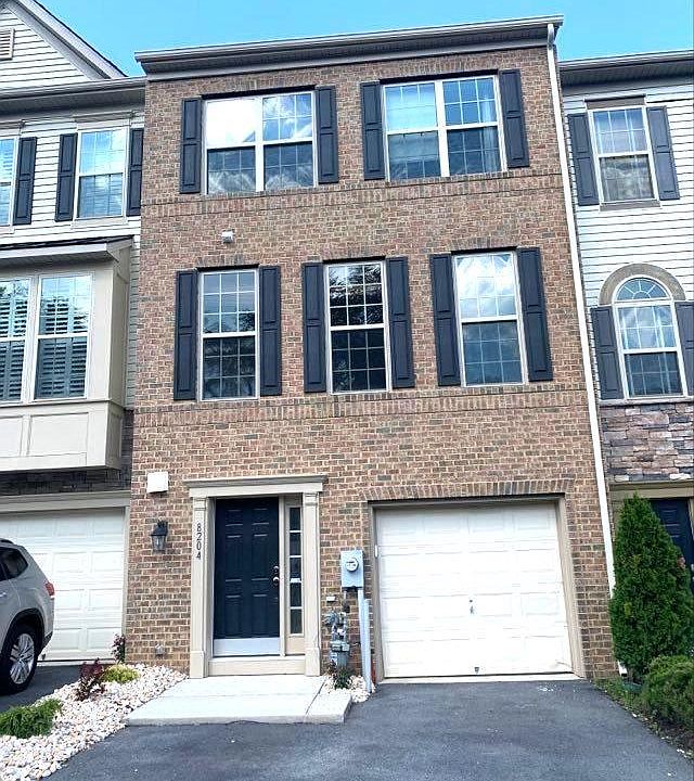 1st image of 8204 Carinoso Way