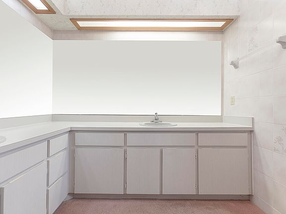 4th image of 6003 Pelham Dr
