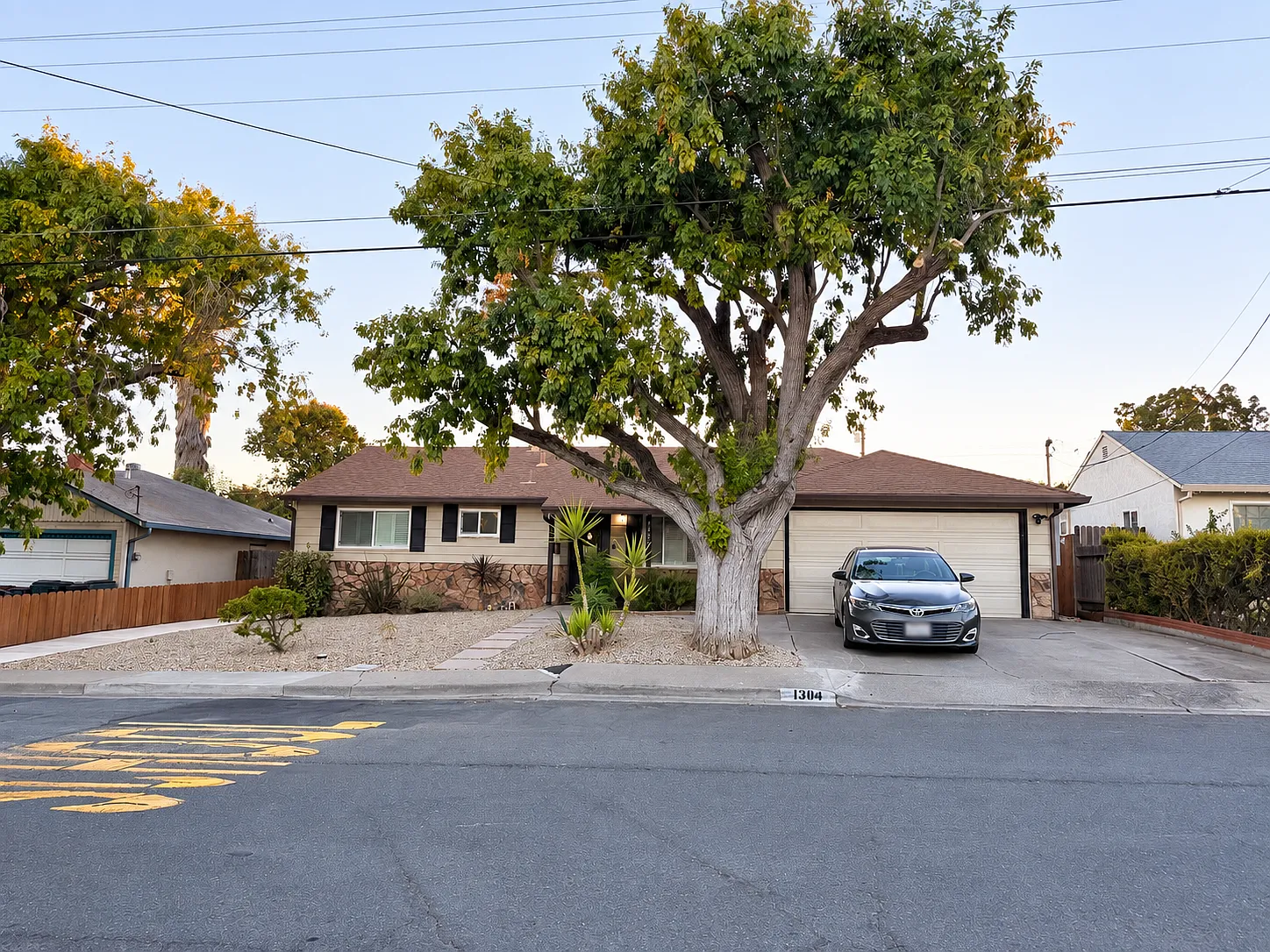 3 bed, 1495 sqft, $3,200 — Photo 1
