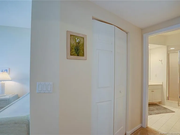 5750 NE Island Cove Way #3203 — Photo 42