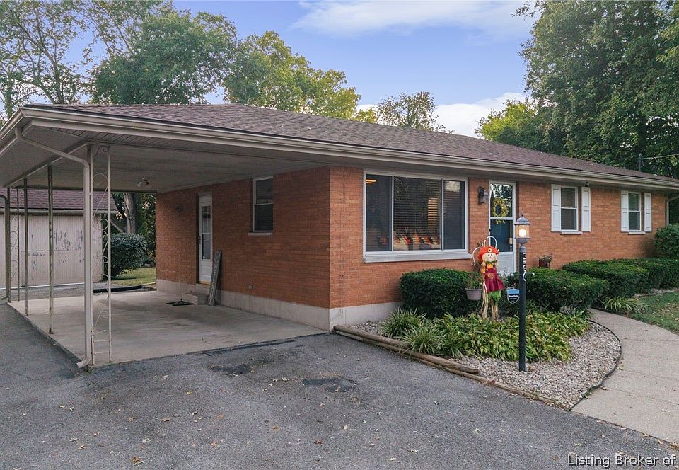 1st image of 536 E Daisy Lane
