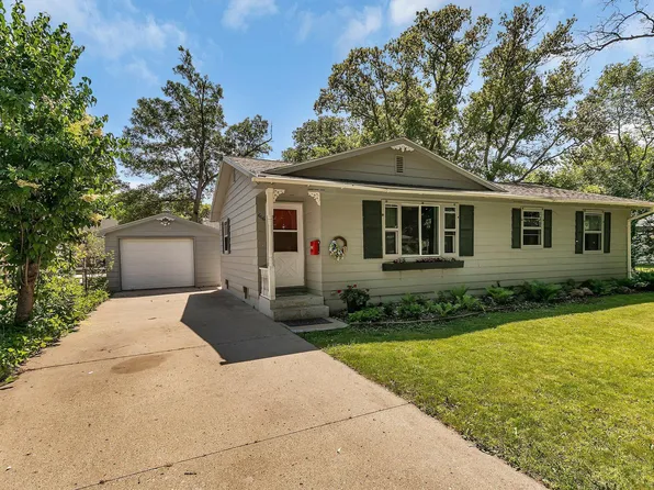 616 Russell St NW, Willmar, MN 56201