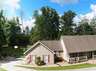 2205 Battle Ground Dr, Pigeon forge, TN 37863