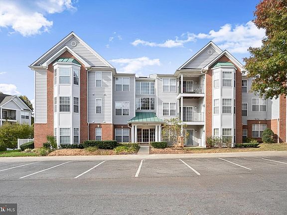 2nd image of 1974 Scotts Crossing Way APT 102