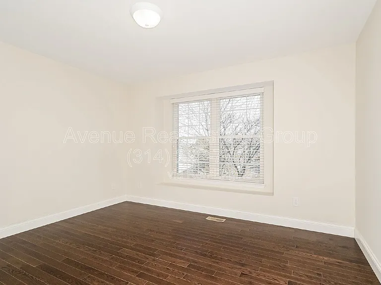17711 Westhampton Woods Dr — Photo 25