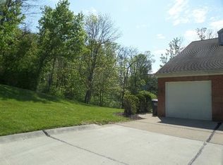 5246 Fox Ridge Dr, Cincinnati, OH 45248