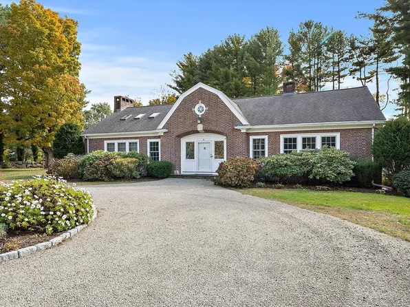 27 Whittier Rd, Milton, MA 02186