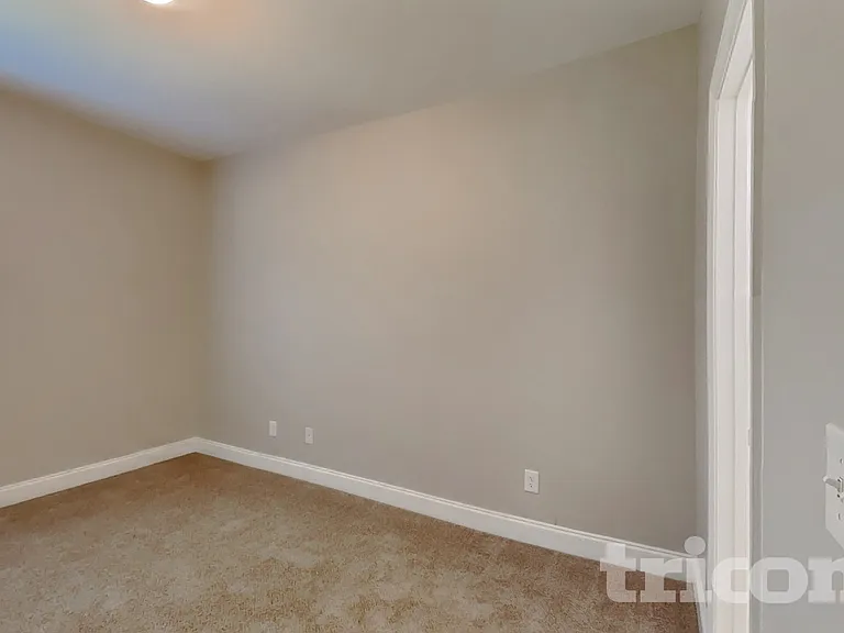 1306 Crescent Ridge Dr — Photo 11