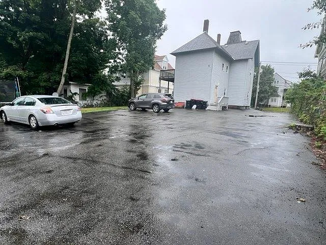 232 Pleasant St #1 — Photo 13