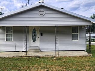 302 Gordon St, Dequincy, LA 70633