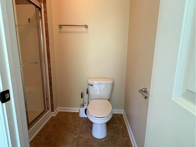 365 Roanoke Dr — Photo 23