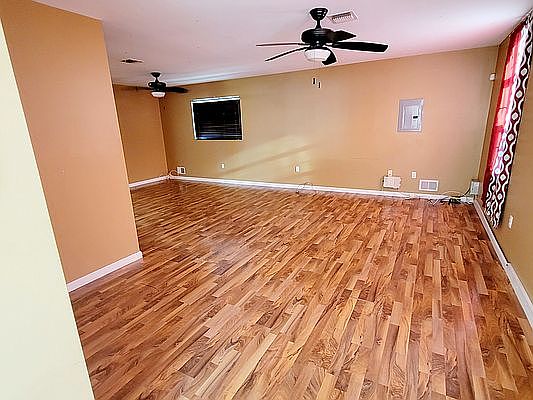 2nd image of 4247 Richmond Ave #3