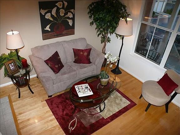 2nd image of 102 Hilary Ave