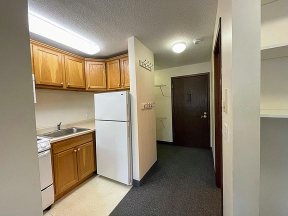 5th image of 1503 8th St SE APT 203