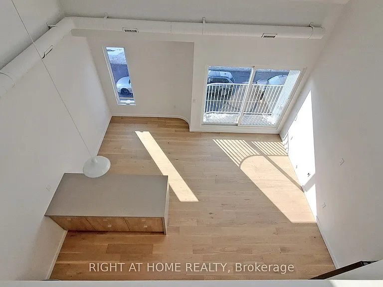 3122 Dundas St W #5 — Photo 13