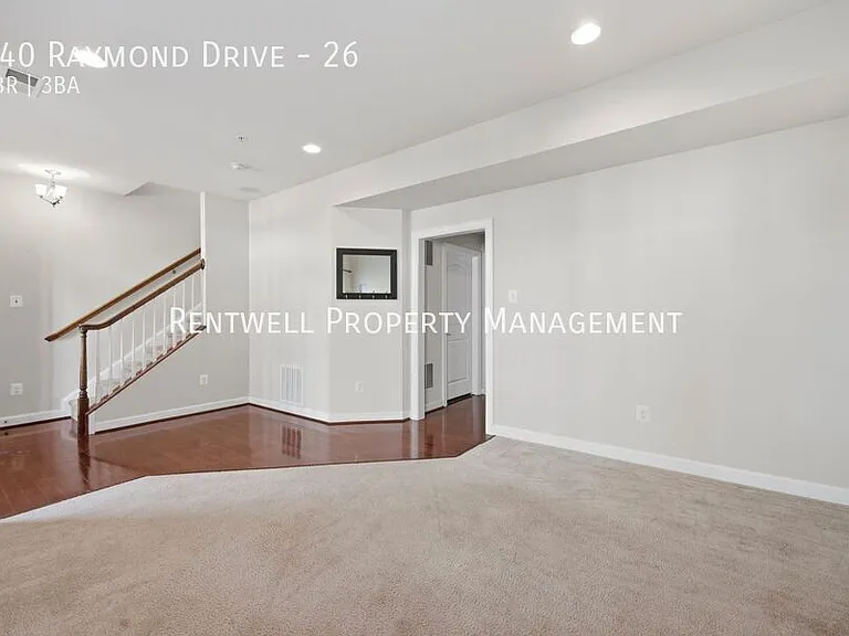 540 Raymond Dr #26 — Photo 4