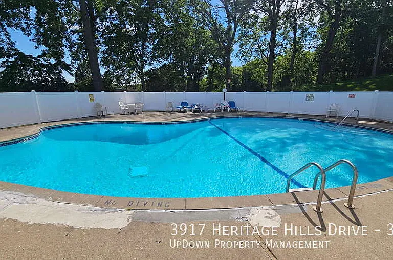 3917 Heritage Hills Dr #302 — Photo 2