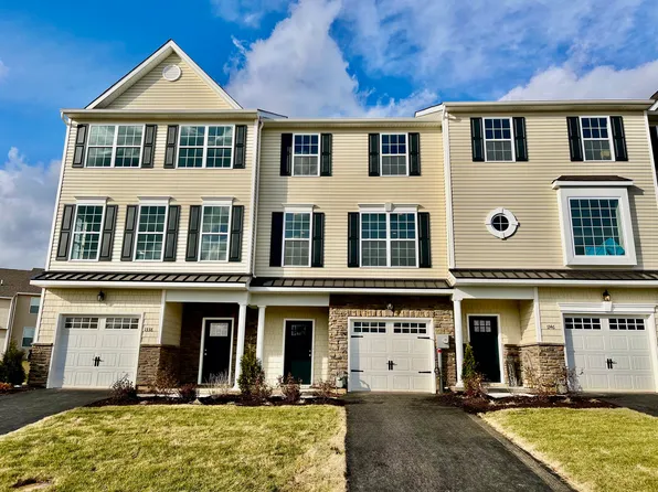1342 Black Forest Dr, Allentown, PA 18104