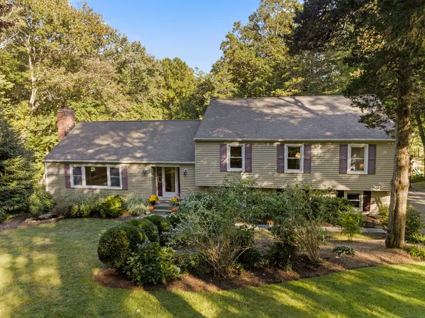 30 Coult Lane, Old Lyme, CT 06371