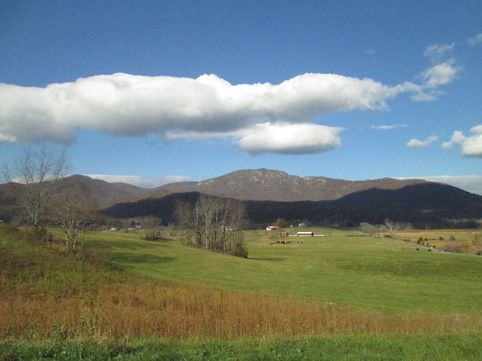 1st image of 4061 Etlan Rd