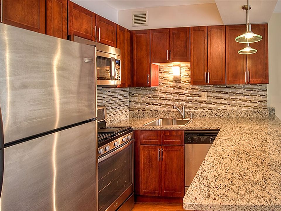 1350-cheap-downtown-chicago-apartments-for-rent-near-the-lak