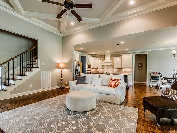 4th image of 2604 Baston Ct