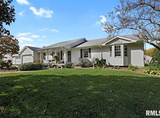 241 Rachel Rd, Girard, IL 62640