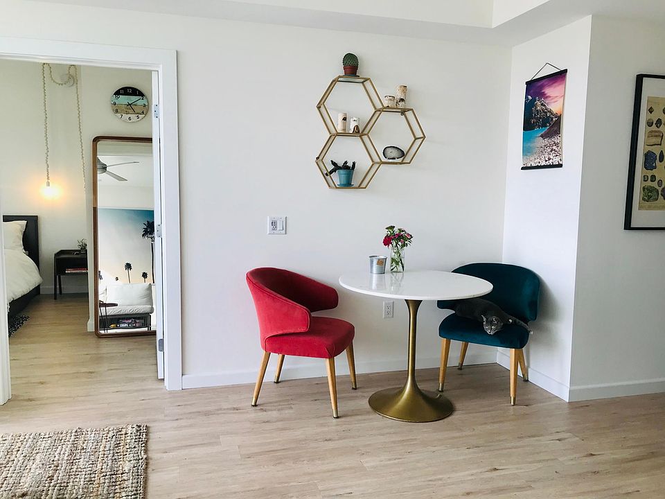 1st image of 625 8th St Unit 625