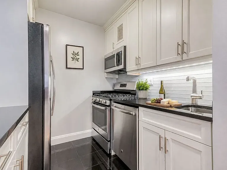20 W 64th St #36M — Photo 2
