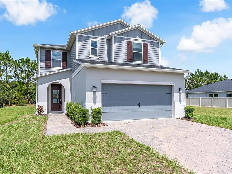 2729 Sanctuary Dr — Photo 2