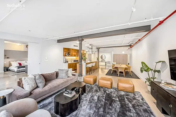 Sold by Sotheby's International Realty | media 5