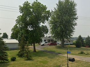 1493 Dodd Rd, Cleveland, MN 56017