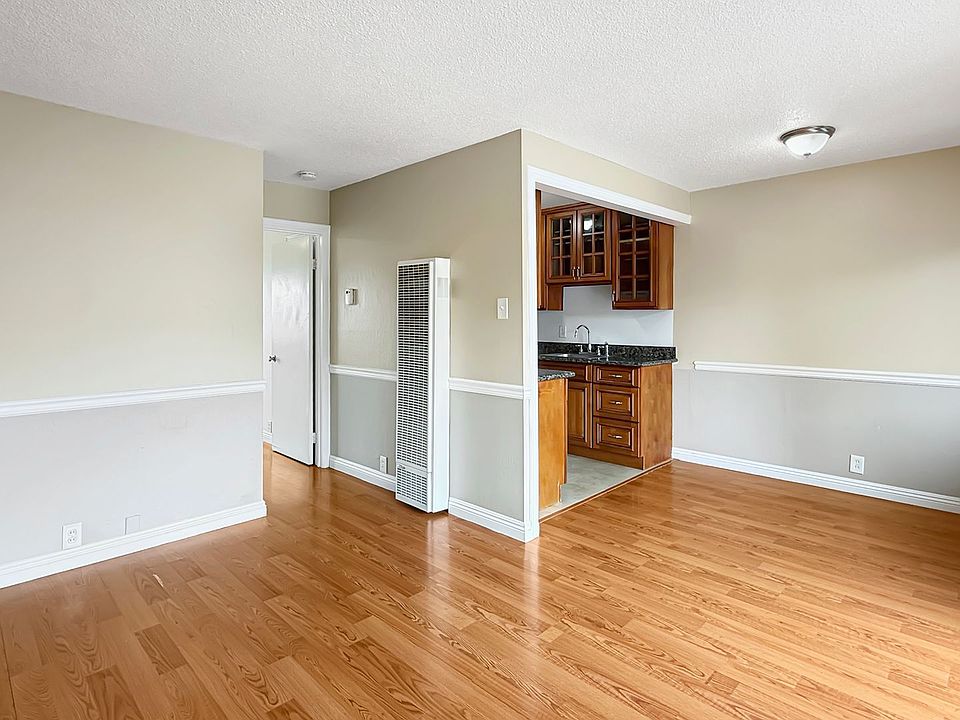 1st image of 1816 Fairview St APT 6