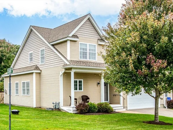 17 Tuscany Dr #17, Franklin, MA 02038