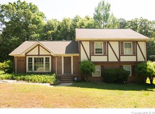 6925 Old Post Rd, Charlotte, NC 28212