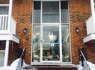 86 Beacon St APT 8, Lawrence, MA 01843