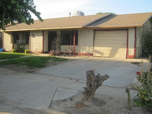 1st image of 29520 W Latta Ave
