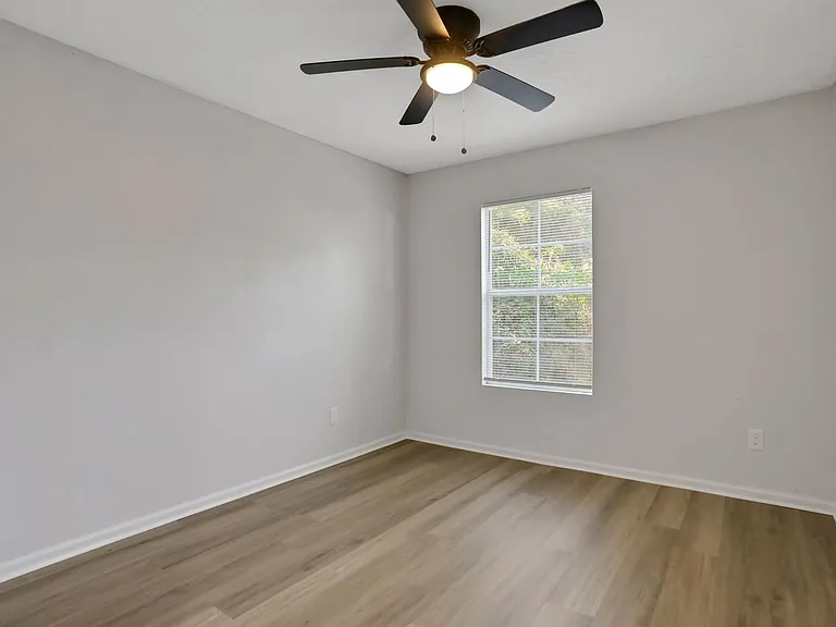 4404 Key Largo Dr — Photo 17