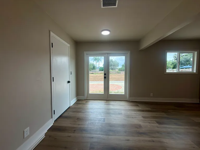 831 Monticello Dr — Photo 15