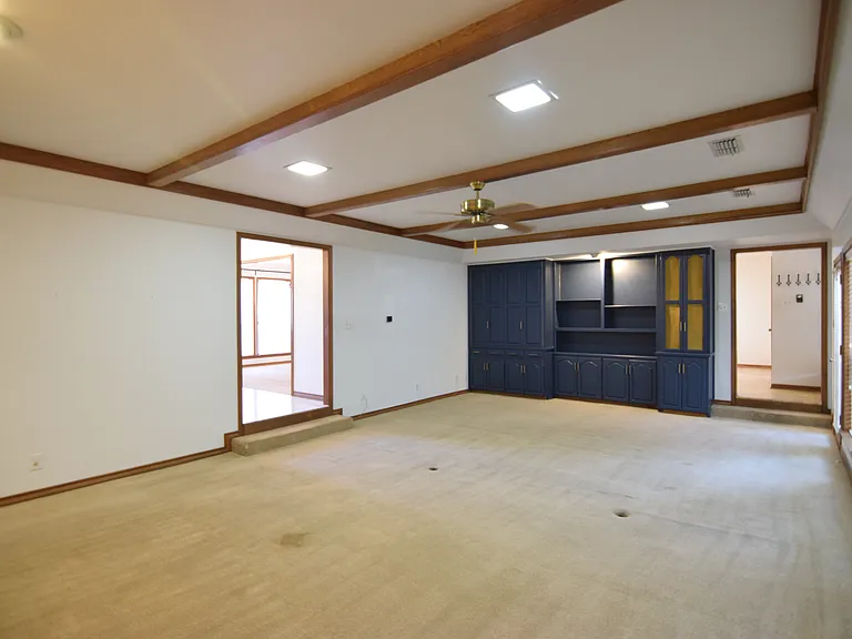 605 Pecos Trl — Photo 10