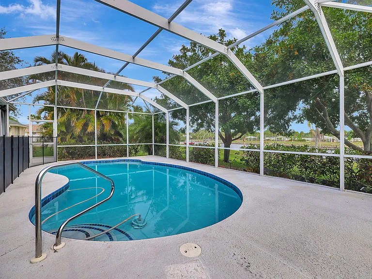 2704 SE Eagle Dr — Photo 41