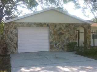 413 Evergreen Dr, Oldsmar, FL 34677