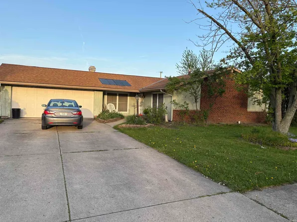 2704 Busche Dr, Fort Wayne, IN 46815