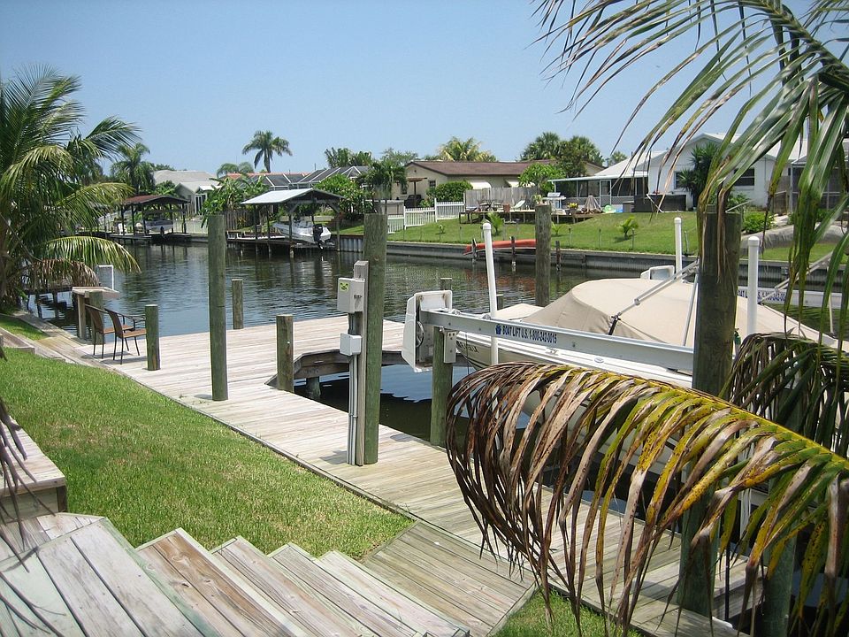 Boat lift and dock