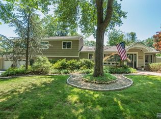 601 Stellman Rd, River Vale, NJ 07675